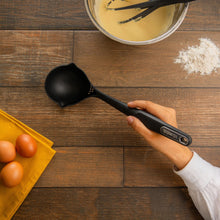 Cargar imagen en el visor de la galería, ESENCIAL CUCHARON P/CALDO