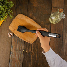 Cargar imagen en el visor de la galería, ESENCIAL BROCHA VASCONIA