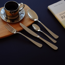 Cargar imagen en el visor de la galería, ZURIQUE CUCHILLO DE MESA