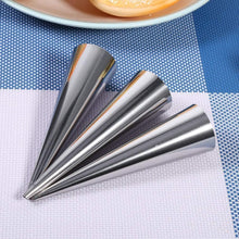 Cargar imagen en el visor de la galería, MOLDE CORNETE CON 6 PZ