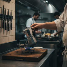 Cargar imagen en el visor de la galería, CAFETERA ITALIANA ALUMINIO 300 ML
