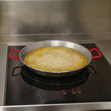 Cargar imagen en el visor de la galería, PAELLERA DE HIERRO 28 CM LACOR