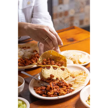 Cargar imagen en el visor de la galería, PLATO OVALADO 13.0" BEIGE 34 CM