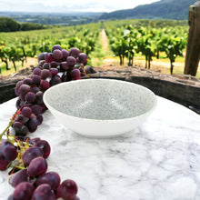 Cargar imagen en el visor de la galería, LUCA OCEAN BLUE TAZON 18 CM (470 ML)