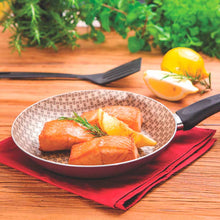 Cargar imagen en el visor de la galería, PARIS LR SARTEN ROJO 26 CM