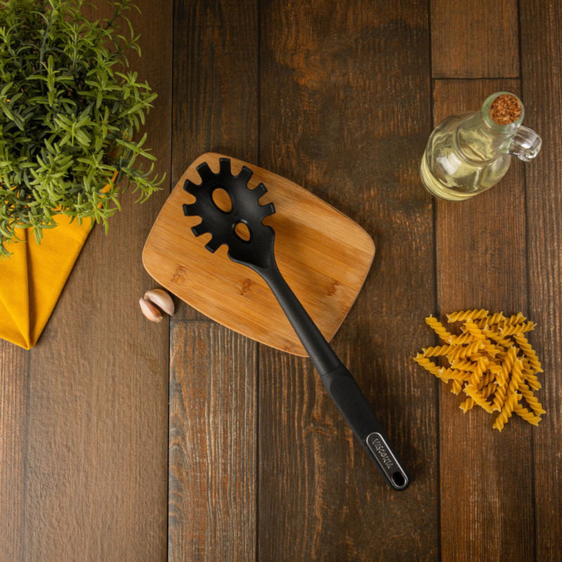 ESENCIAL SERVIDOR DE PASTA