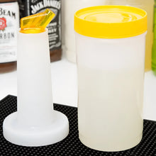 Cargar imagen en el visor de la galería, ENVASE MEZCLA C/BOQUILLA 1 LT AMARILLO
