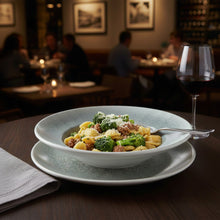 Cargar imagen en el visor de la galería, LUCA OCEAN BLUE PLATO PASTA 27 CM
