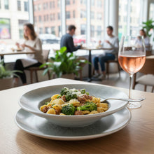 Cargar imagen en el visor de la galería, LUCA OCEAN BLUE PLATO PASTA 27 CM
