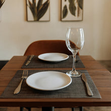 Cargar imagen en el visor de la galería, MANTEL DE VINILO GRIS OSCURO PREMIUM
