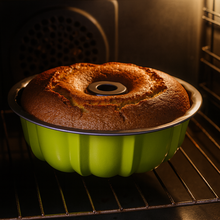 Cargar imagen en el visor de la galería, MOLDE P/HORNO ROSCA 25 CMS VERDE
