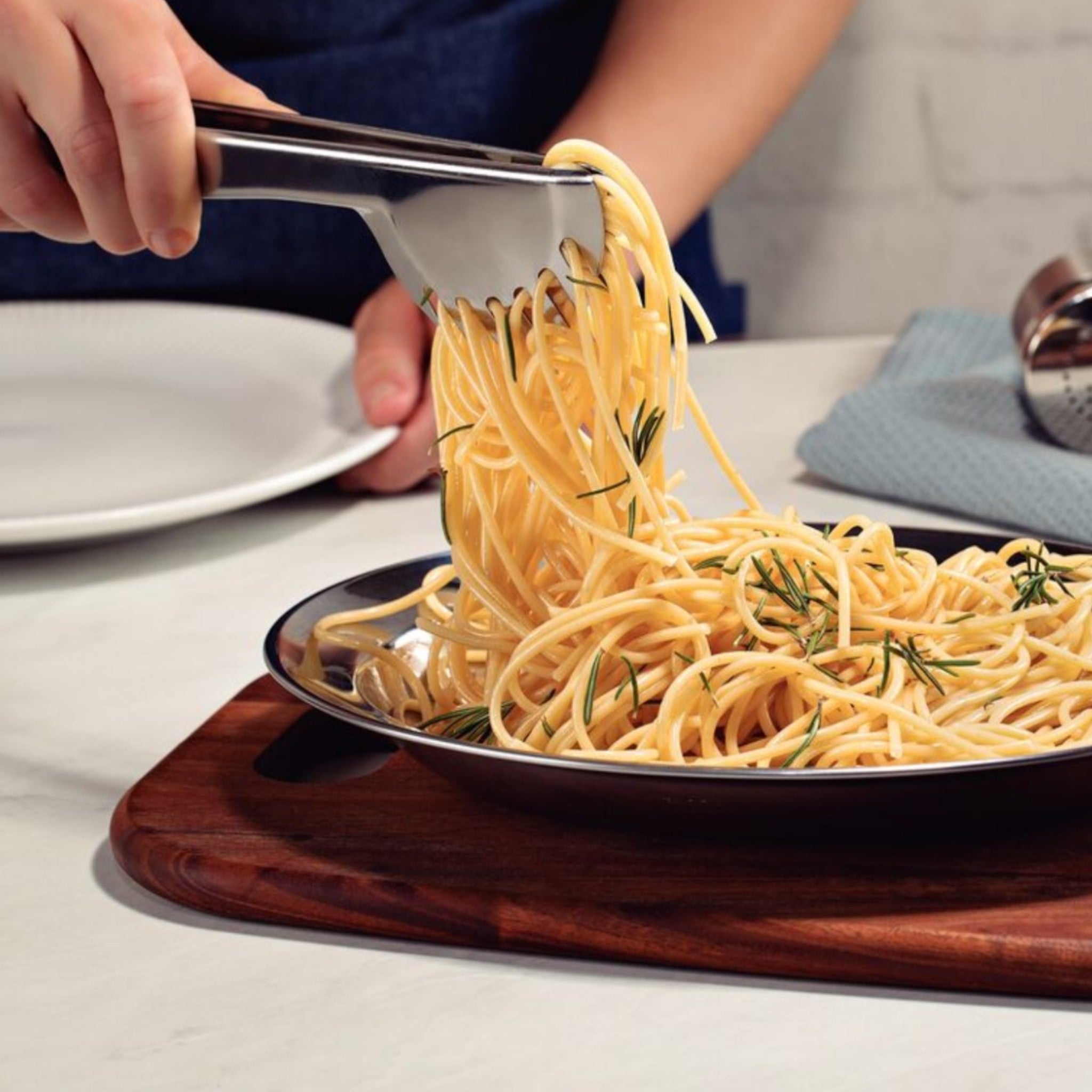 PINZA PARA PASTA TRAMONTINA