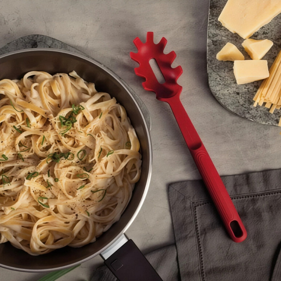 Pinza para pasta Softta roja