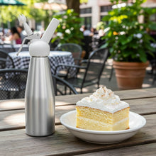 Cargar imagen en el visor de la galería, SIFON CREMA BATIDA 10 OZ / 296 ML
