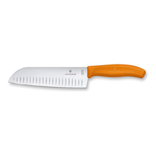 Cargar imagen en el visor de la galería, SWISS CUCHILLO SANTOKU 17 CM NARANJA
