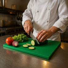 Cargar imagen en el visor de la galería, TABLA PARA PICAR 45x30x1.8 CM VERDE
