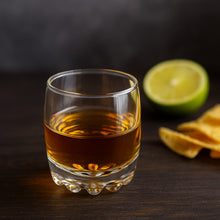 Cargar imagen en el visor de la galería, VASITO TEQUILERO MUELA 02 OZ
