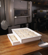 Cargar imagen en el visor de la galería, CAJA PARA MASA DE PIZZA 18x26x6
