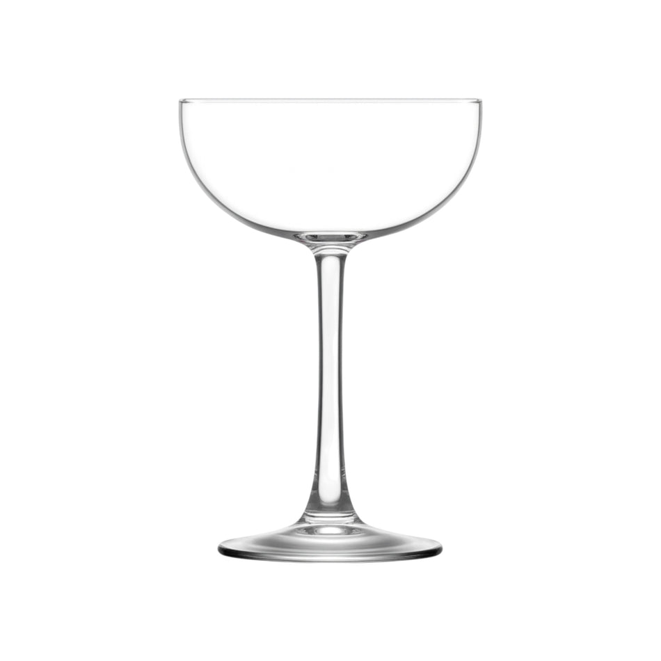 Copa para champaña Sardinia templada 230 ml de LAV, tipo coupé sobre fondo blanco
