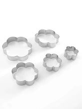 Cargar imagen en el visor de la galería, CORTADOR GALLETAS 5 PZ FLOR METALTEX
