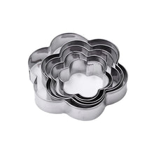 Cargar imagen en el visor de la galería, CORTADOR GALLETAS 5 PZ FLOR METALTEX
